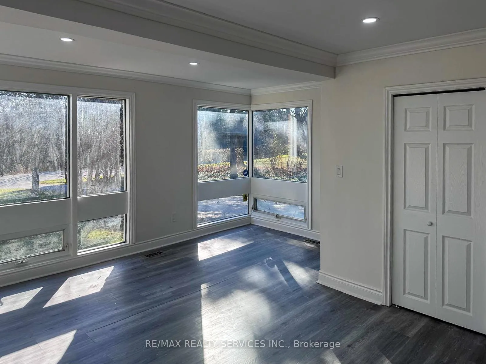 Photo 1 of 375 Blue Lake Road, Brant, South Dumfries — HOMEH