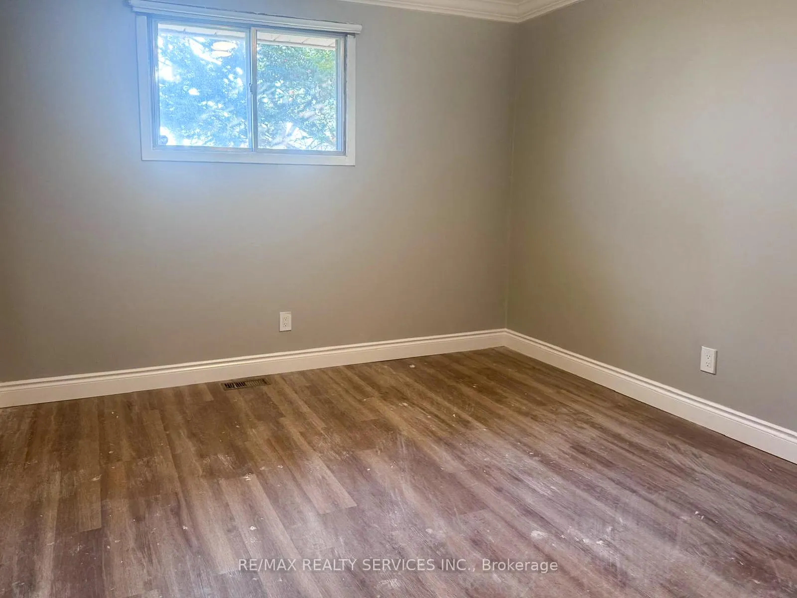 Photo 36 of 375 Blue Lake Road, Brant, South Dumfries — HOMEH