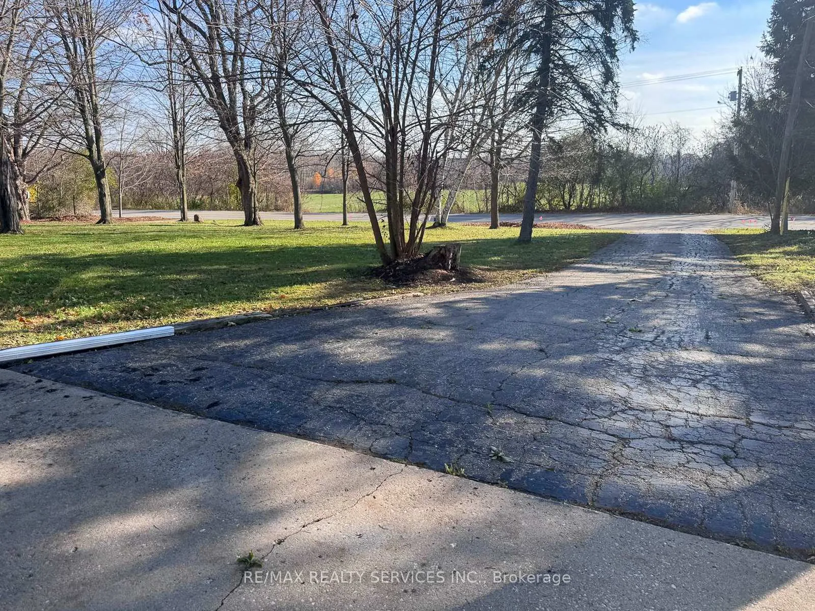 Photo 37 of 375 Blue Lake Road, Brant, South Dumfries — HOMEH