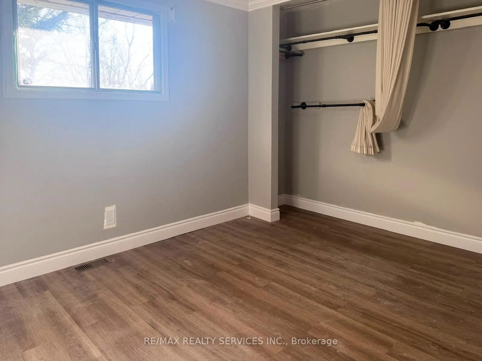 Photo 40 of 375 Blue Lake Road, Brant, South Dumfries — HOMEH
