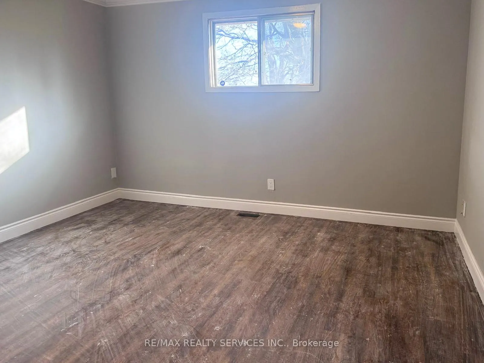 Photo 46 of 375 Blue Lake Road, Brant, South Dumfries — HOMEH