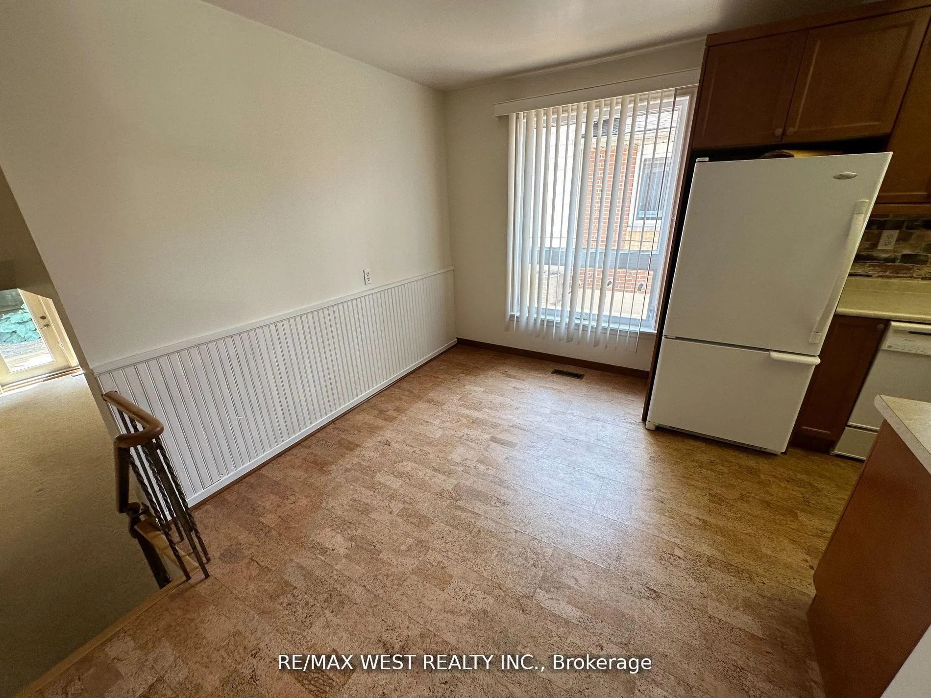 Photo 7 of 15 Tracey Drive, New Tecumseth, Alliston — HOMEH