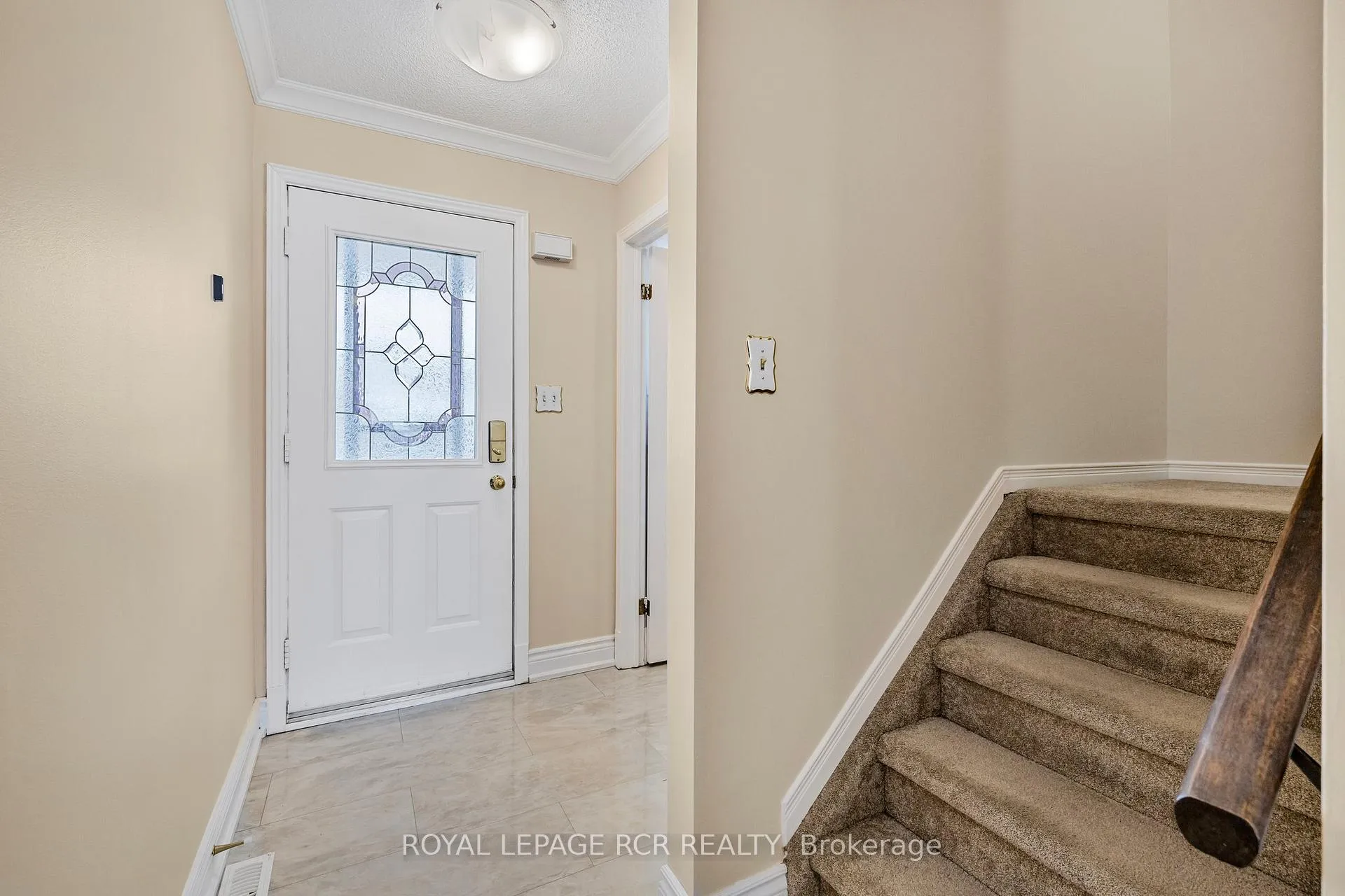 Photo 5 of 36 Riverley Lane, New Tecumseth, Alliston — HOMEH