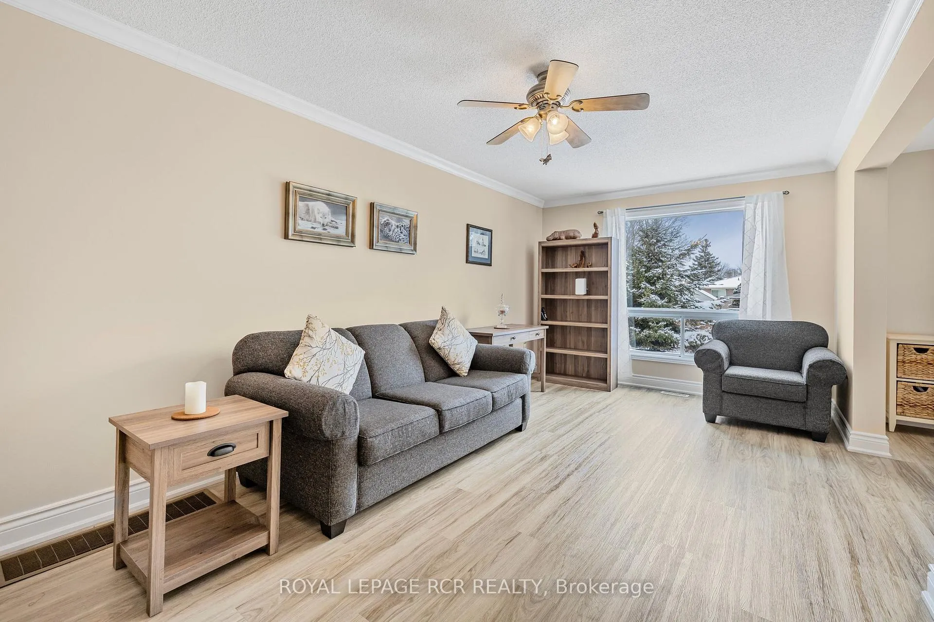 Photo 7 of 36 Riverley Lane, New Tecumseth, Alliston — HOMEH