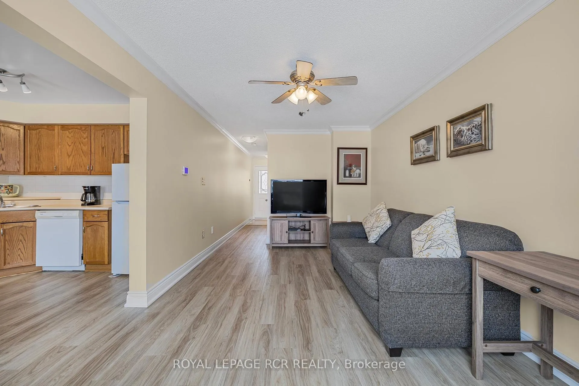 Photo 10 of 36 Riverley Lane, New Tecumseth, Alliston — HOMEH