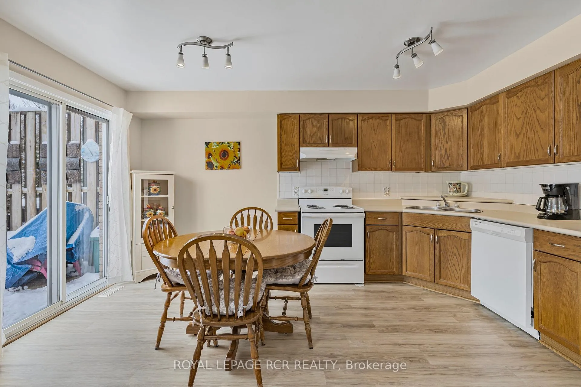 Photo 16 of 36 Riverley Lane, New Tecumseth, Alliston — HOMEH