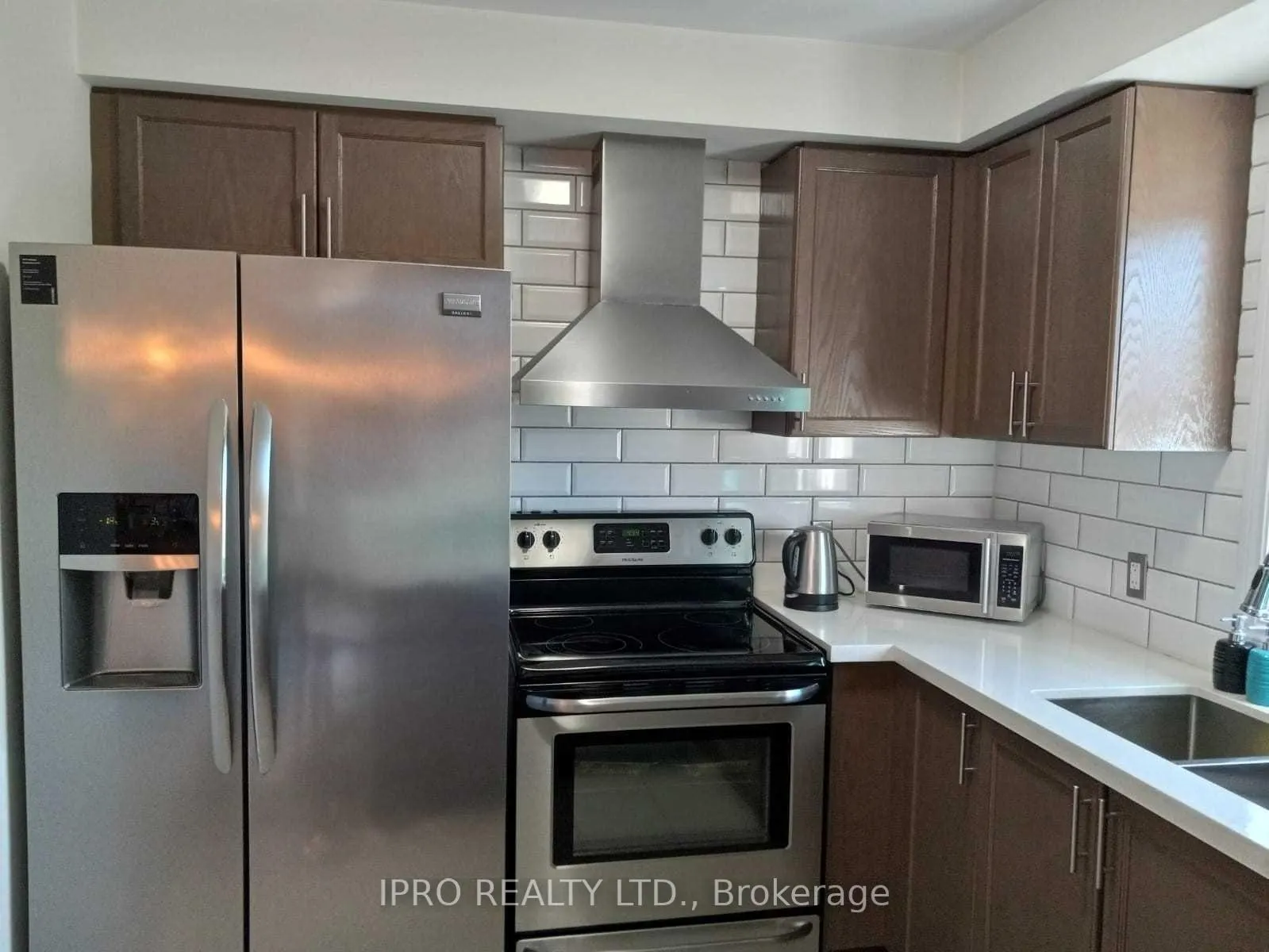 Photo 13 of 58 Nearco Crescent, Oshawa, Windfields — HOMEH