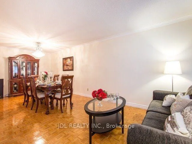 Photo 4 of 128 Anthony Lane, Vaughan, Glen Shields — HOMEH