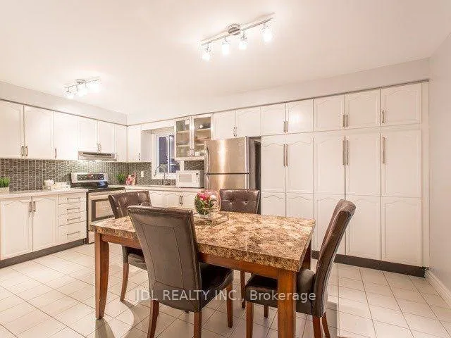 Photo 5 of 128 Anthony Lane, Vaughan, Glen Shields — HOMEH