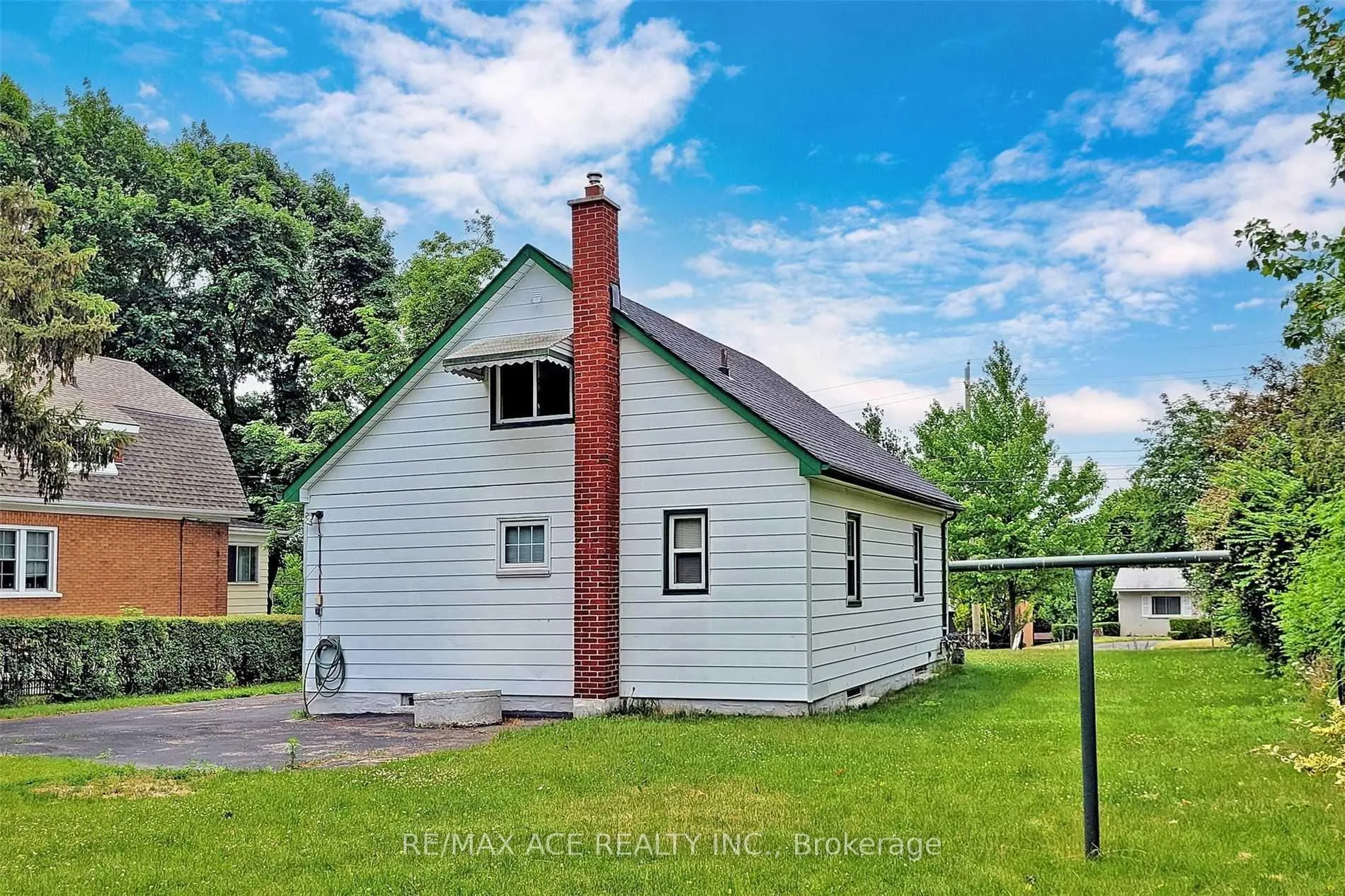 Photo 20 of 112 Bridge Street W, Waterloo, University Downs — HOMEH