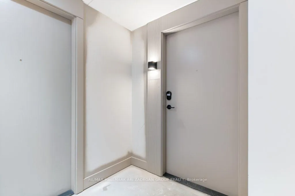 Photo 7 of 225 Malta Avenue, Brampton, Fletcher's Creek South — HOMEH