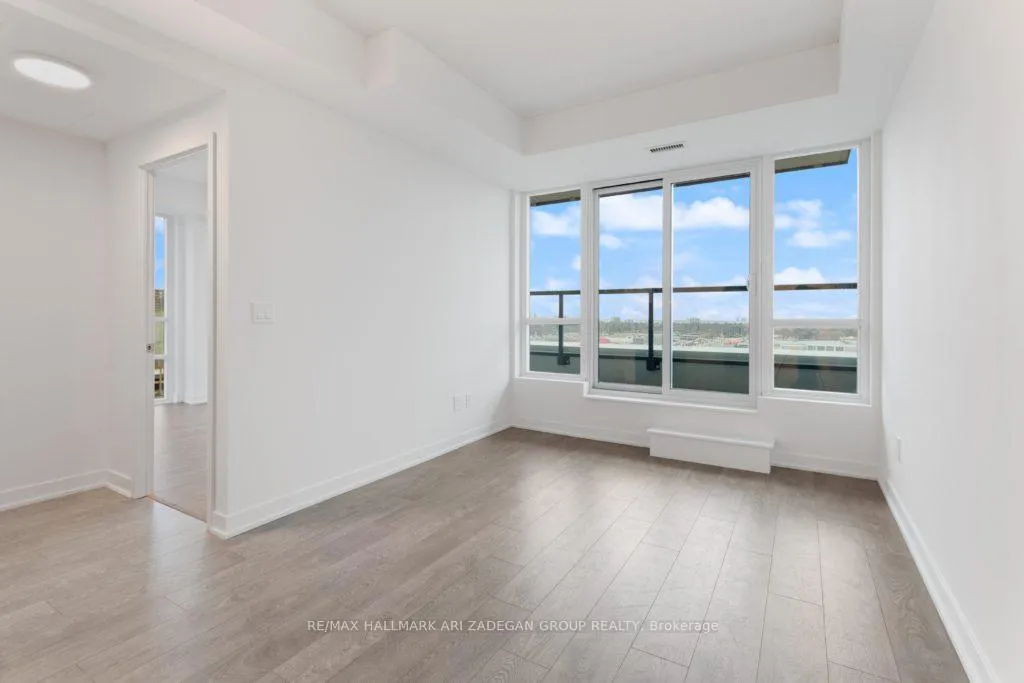 Photo 16 of 225 Malta Avenue, Brampton, Fletcher's Creek South — HOMEH
