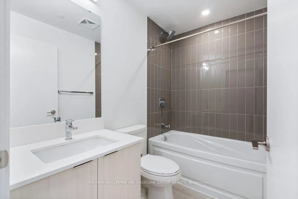 Photo 21 of 225 Malta Avenue, Brampton, Fletcher's Creek South — HOMEH