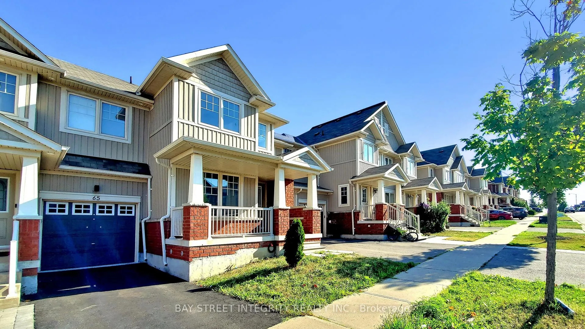 Photo 2 of 67 Sequin Drive, Richmond Hill, Jefferson — HOMEH