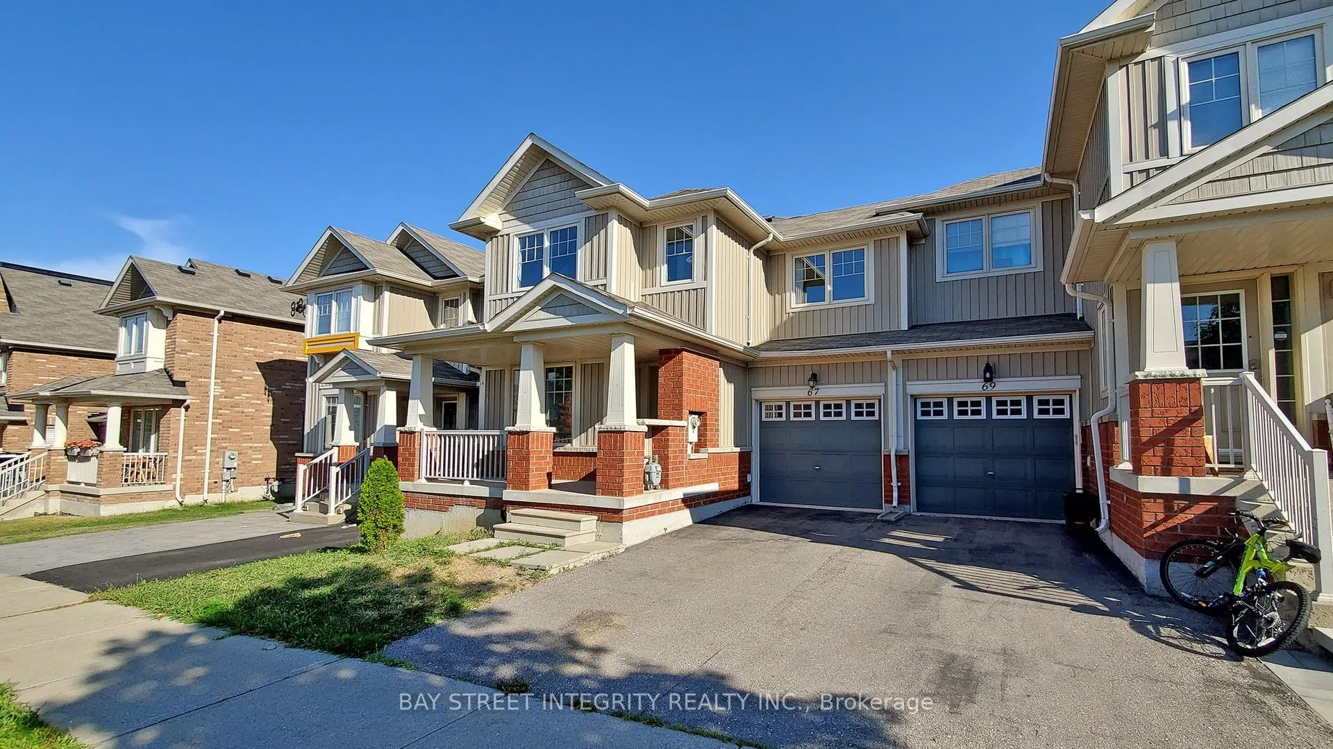 Photo 3 of 67 Sequin Drive, Richmond Hill, Jefferson — HOMEH