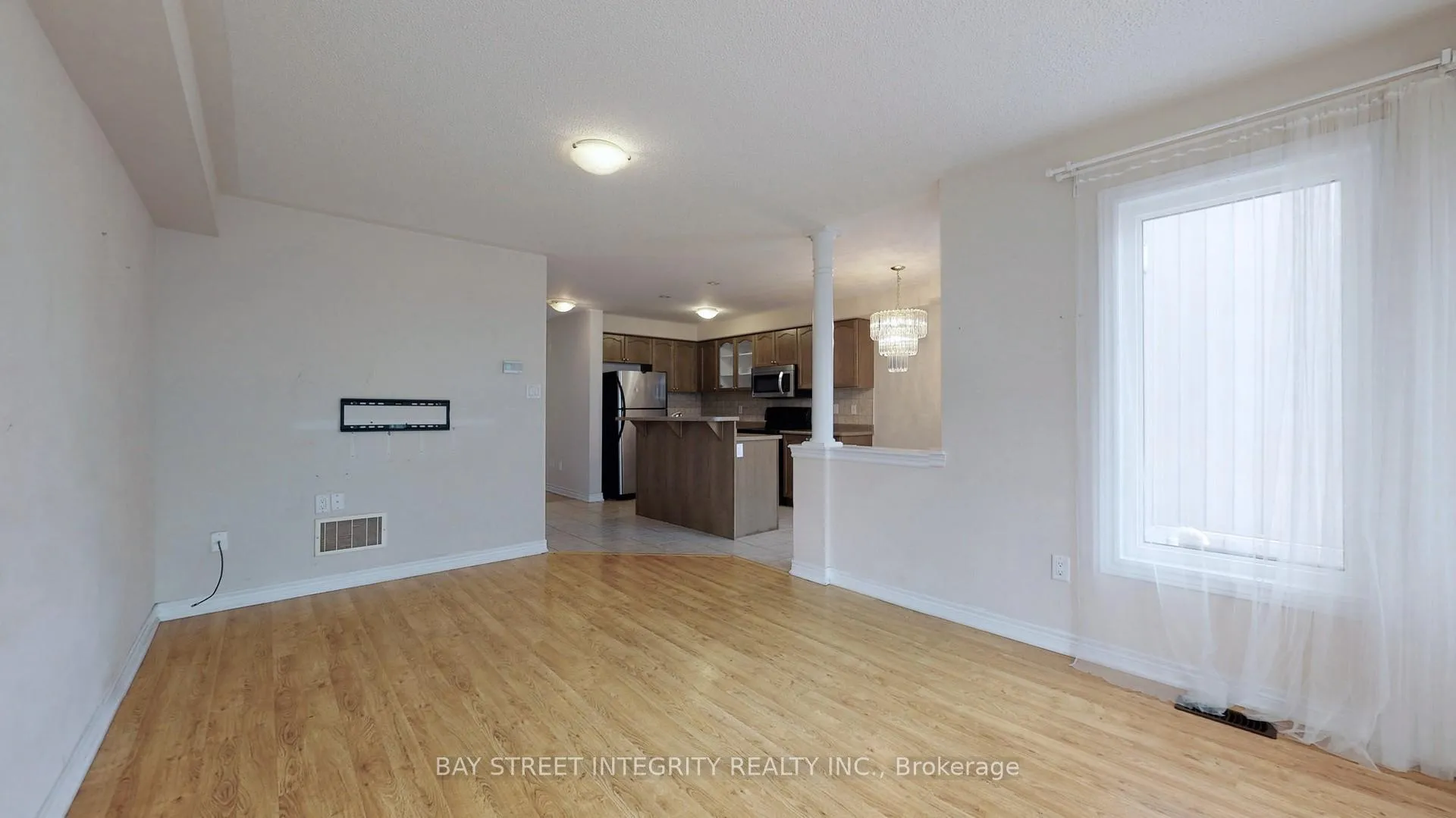 Photo 11 of 67 Sequin Drive, Richmond Hill, Jefferson — HOMEH