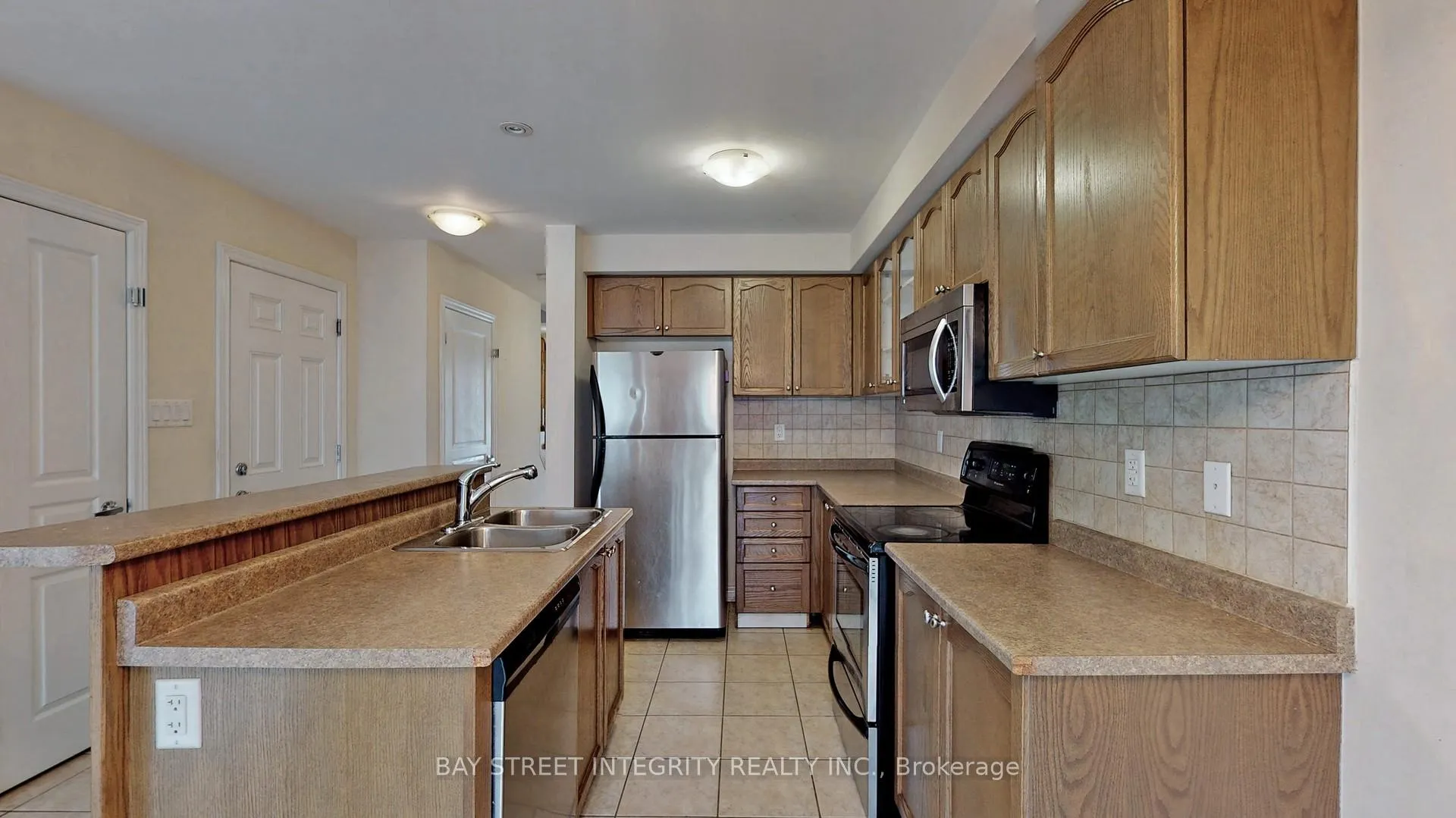 Photo 18 of 67 Sequin Drive, Richmond Hill, Jefferson — HOMEH