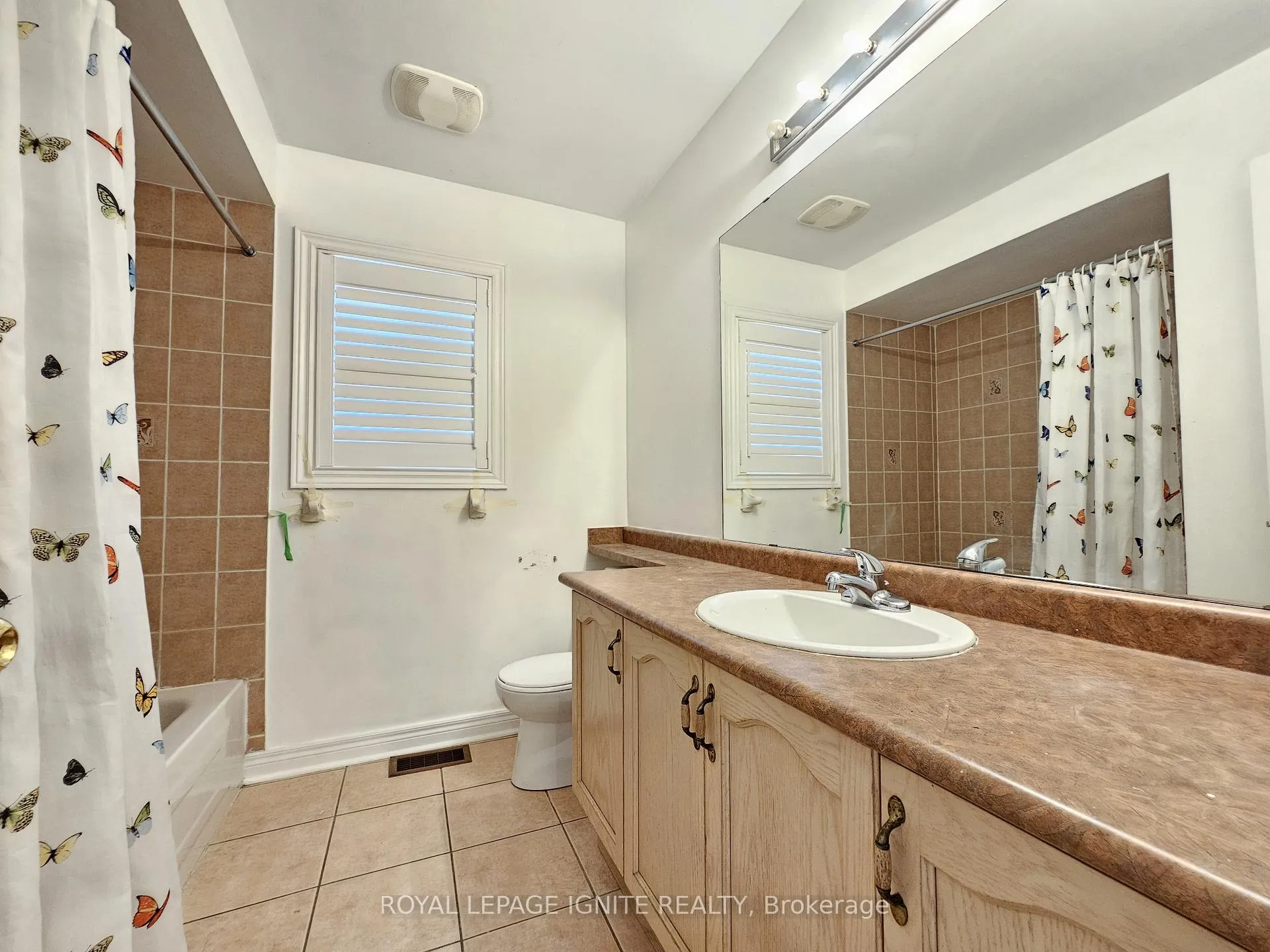 Photo 12 of 6 Trevino Crescent, Brampton, Bram East — HOMEH