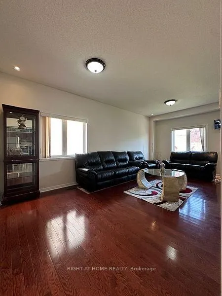 Photo 4 of 37 Watchman Road, Brampton, Bram East — HOMEH