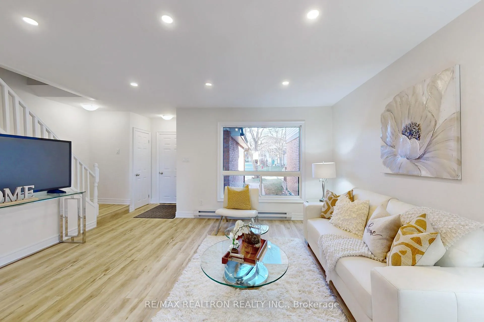 Photo 5 of Unit 50, 540 Dorchester Drive, Oshawa, Vanier — HOMEH