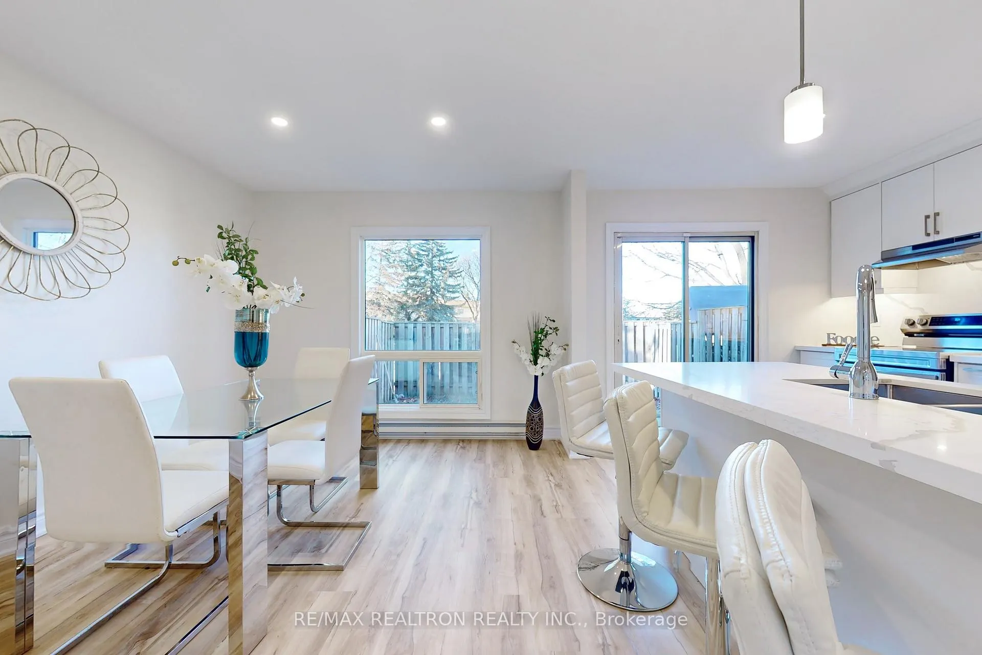 Photo 8 of Unit 50, 540 Dorchester Drive, Oshawa, Vanier — HOMEH