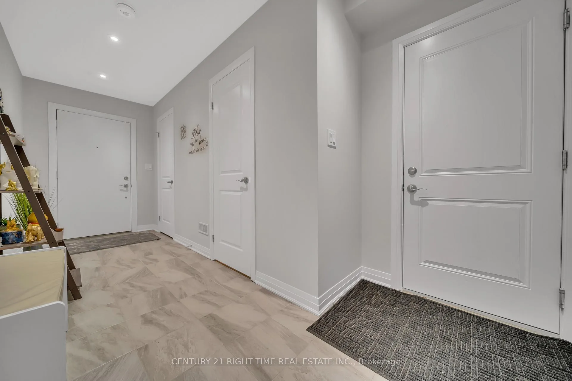 Photo 7 of 78 Progress Crescent, Kitchener — HOMEH