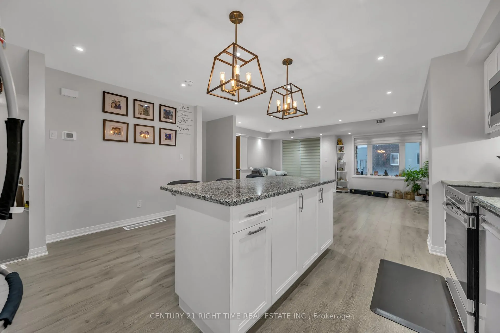 Photo 20 of 78 Progress Crescent, Kitchener — HOMEH