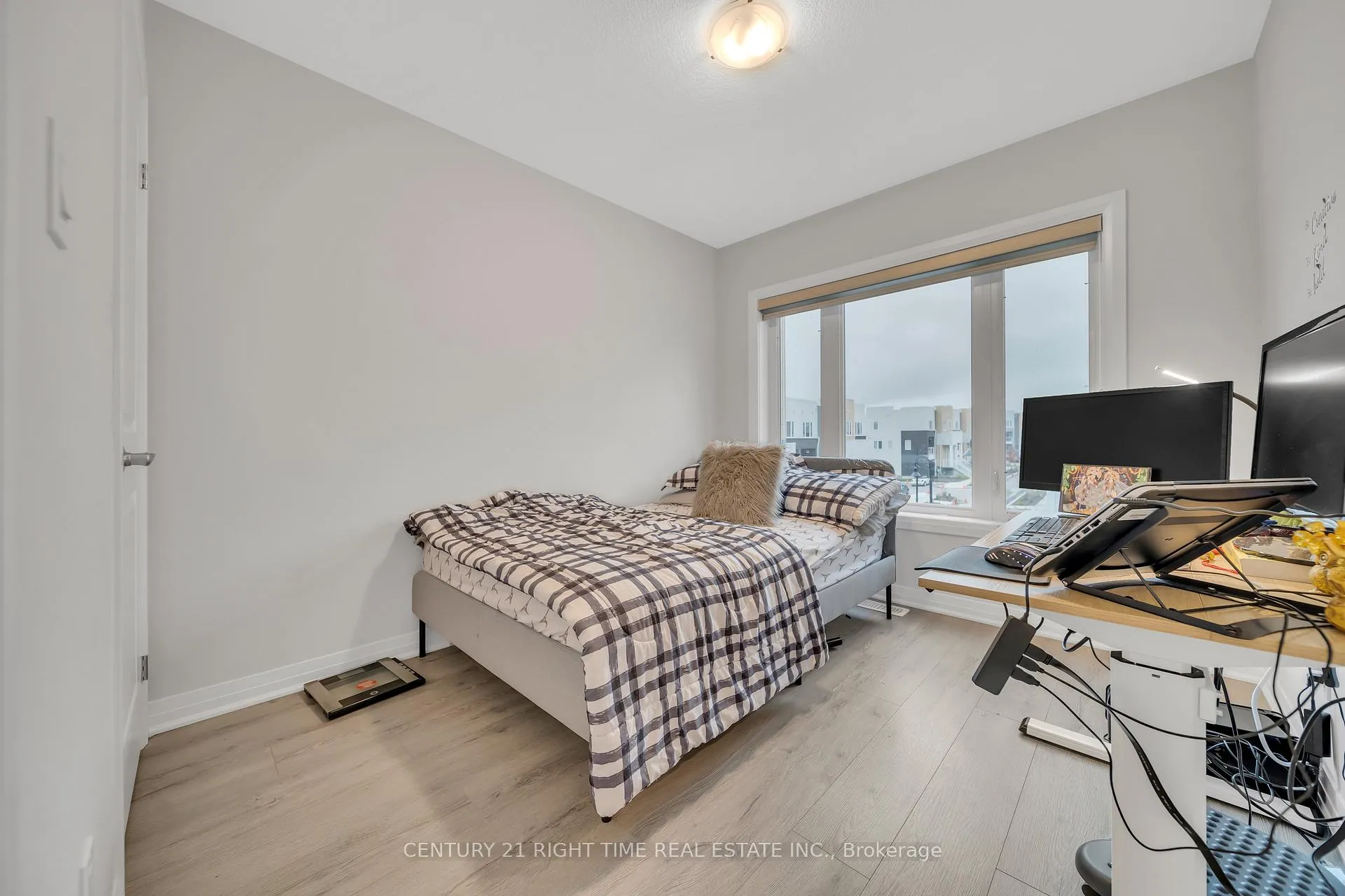 Photo 25 of 78 Progress Crescent, Kitchener — HOMEH