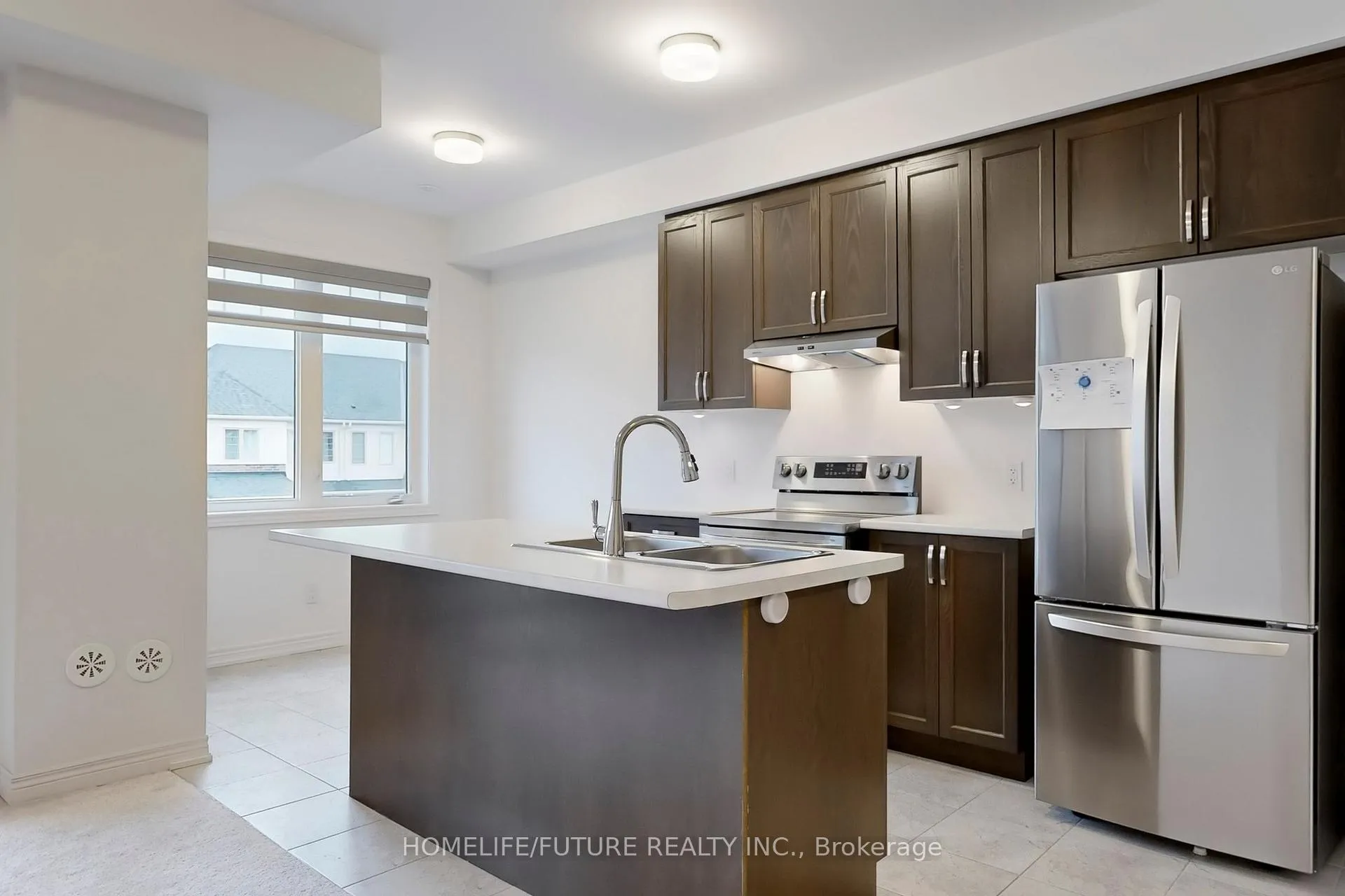 Photo 15 of 2015 Cameron Lott Crescent, Oshawa, Kedron — HOMEH