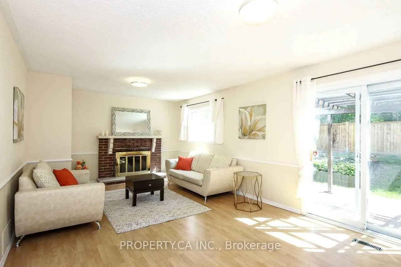 Photo 8 of Unit Main, 81 Holsworthy Crescent, Markham, German Mills — HOMEH
