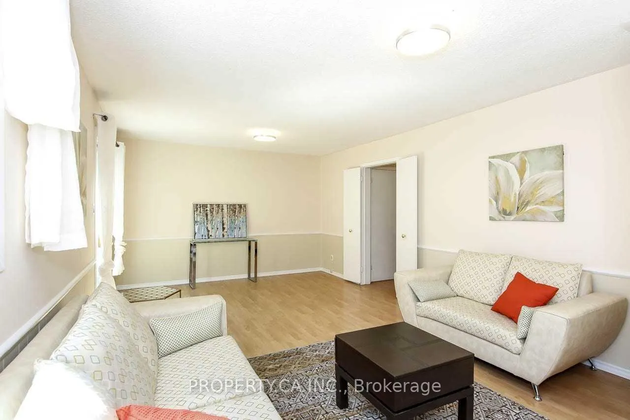 Photo 9 of Unit Main, 81 Holsworthy Crescent, Markham, German Mills — HOMEH