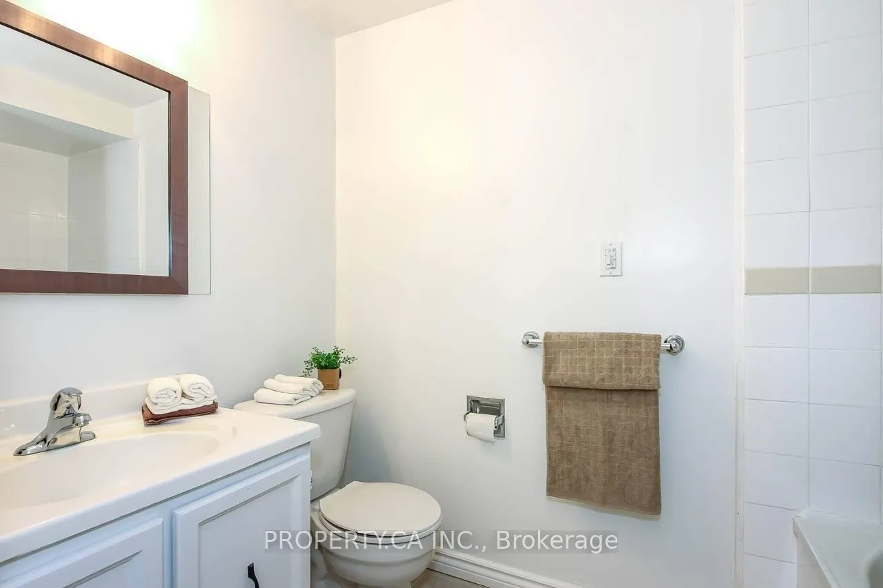 Photo 13 of Unit Main, 81 Holsworthy Crescent, Markham, German Mills — HOMEH