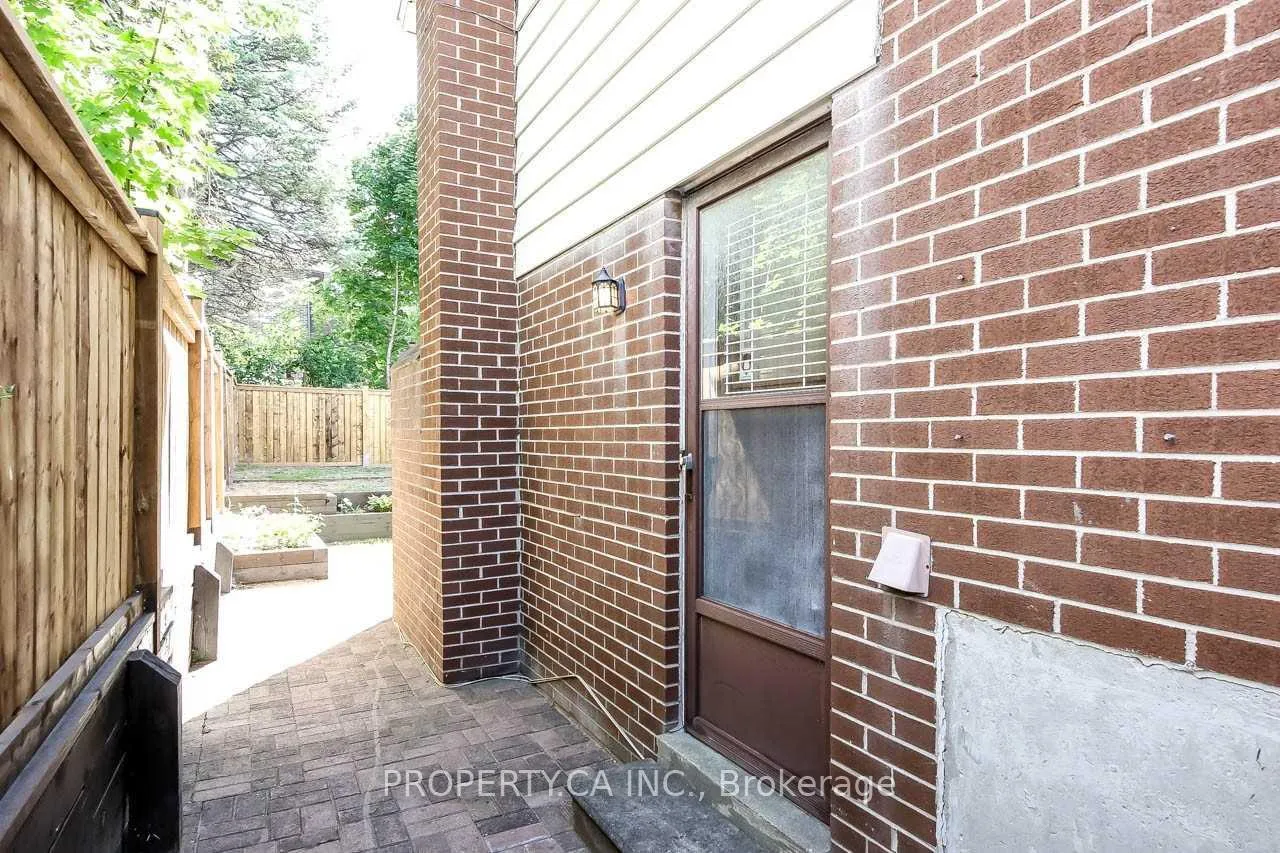 Photo 16 of Unit Main, 81 Holsworthy Crescent, Markham, German Mills — HOMEH