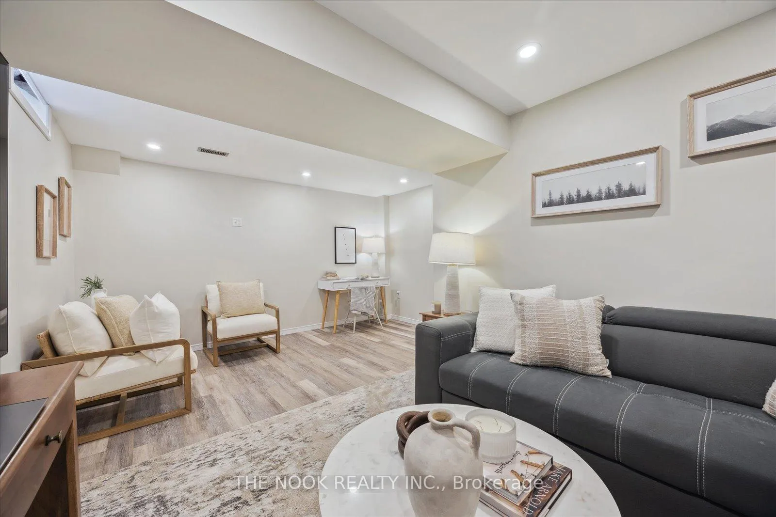 Photo 20 of Unit 3, 460 Woodmount Drive, Oshawa, Samac — HOMEH