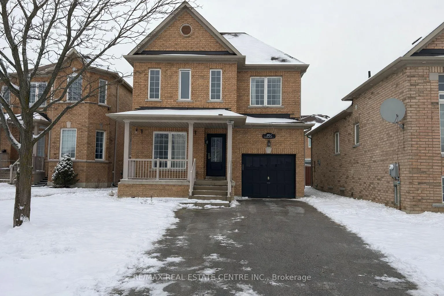 Front of 21 Hibiscus Court