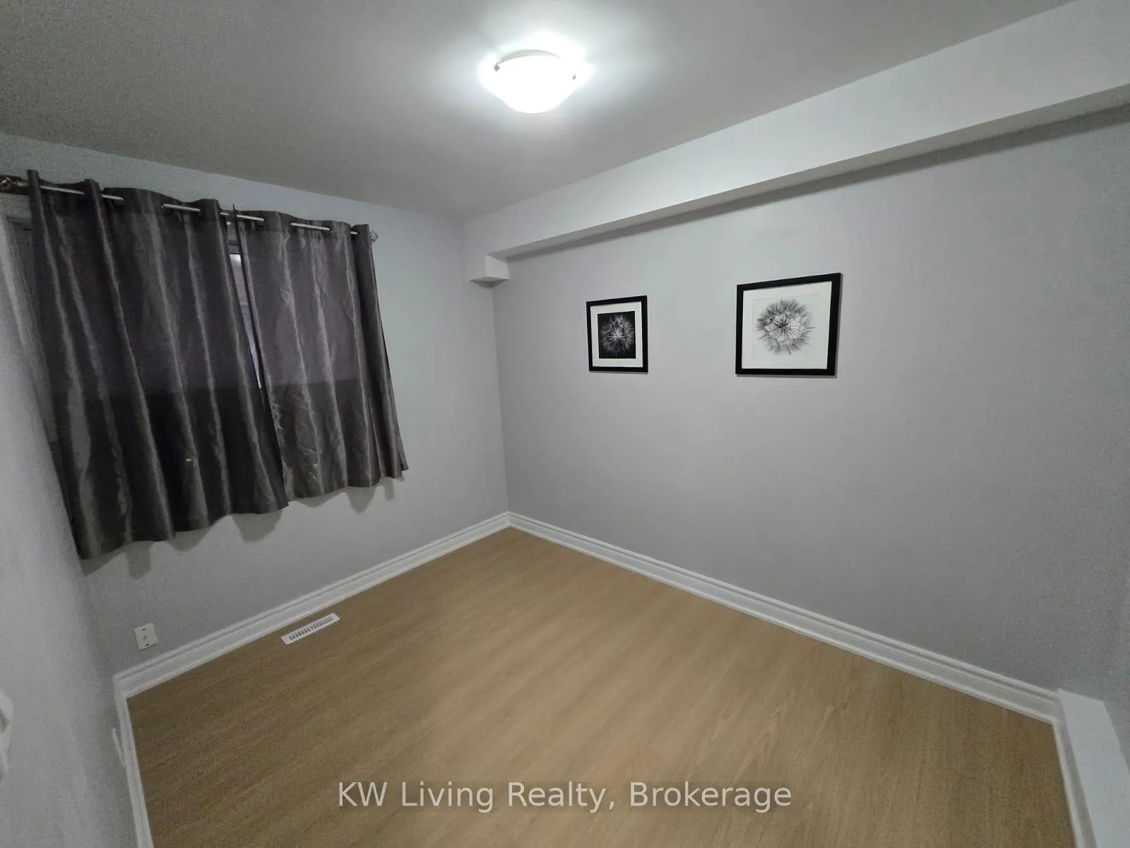 Photo 9 of Unit Main, 257 Browndale Crescent, Richmond Hill, Crosby — HOMEH