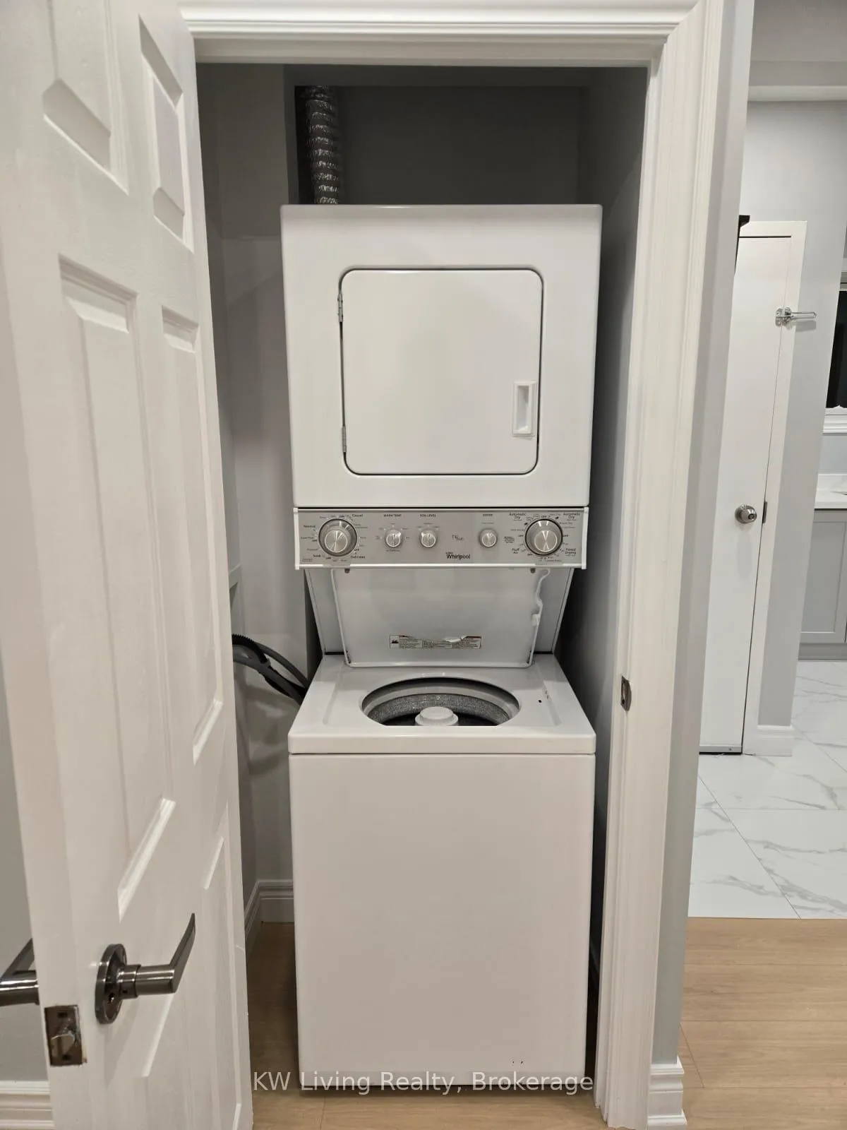 Photo 11 of Unit Main, 257 Browndale Crescent, Richmond Hill, Crosby — HOMEH