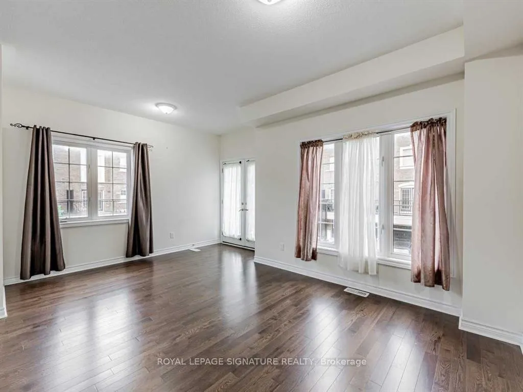 Photo 6 of 109 Ferris Square, Clarington, Courtice — HOMEH