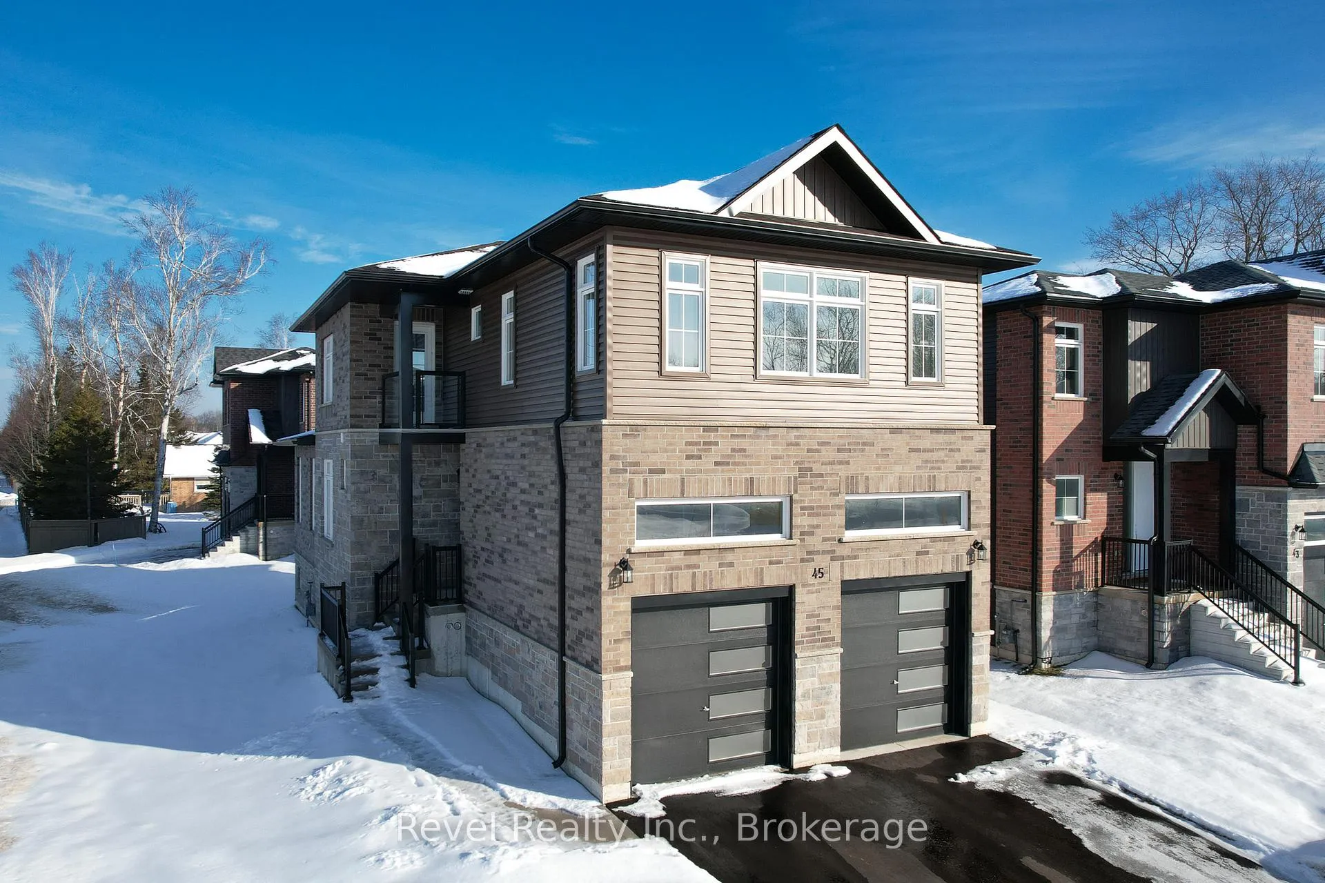 Front of 45 Joanne Crescent