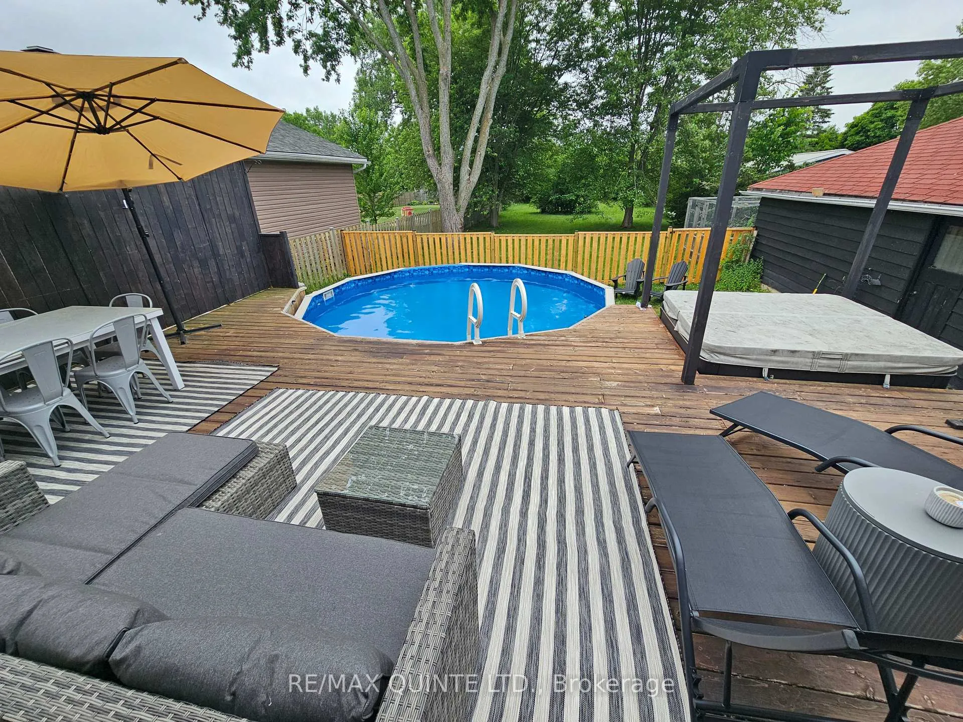 Photo 8 of 620 Sidney Street, Belleville, Belleville Ward — HOMEH