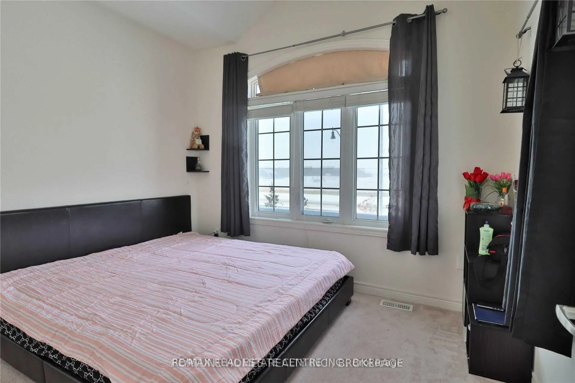 Photo 14 of 47 Vezna Crescent, Brampton, Credit Valley — HOMEH