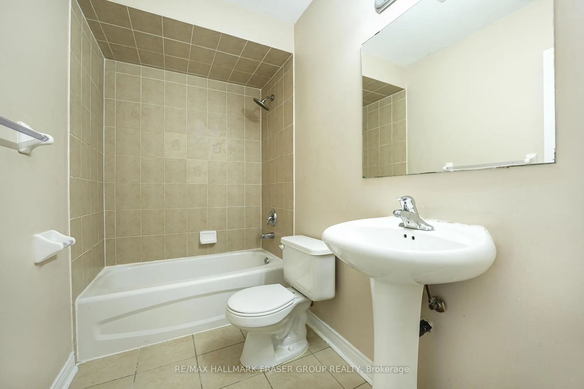 Photo 26 of 9 Tracey Court, Whitby, Taunton North — HOMEH