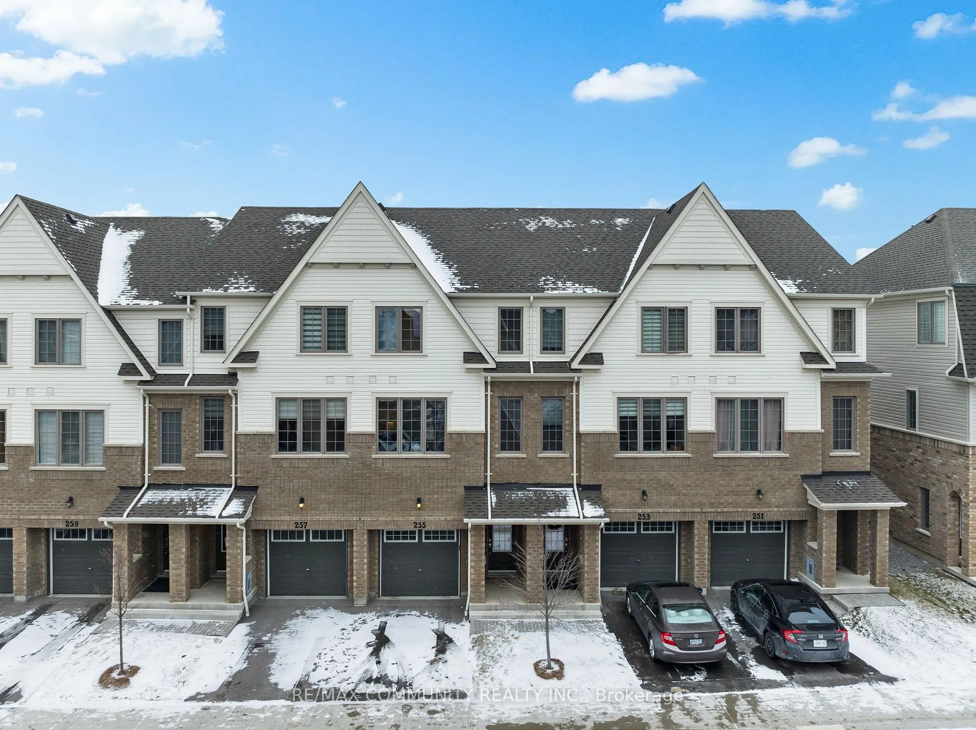 Photo 1 of 255 Danzatore Path, Oshawa, Windfields — HOMEH
