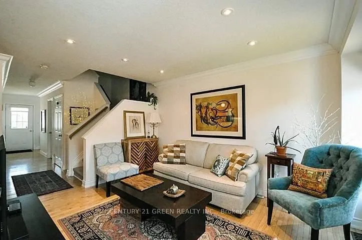 Photo 5 of 573 Wild Iris Avenue, Waterloo, Columbia Forest — HOMEH