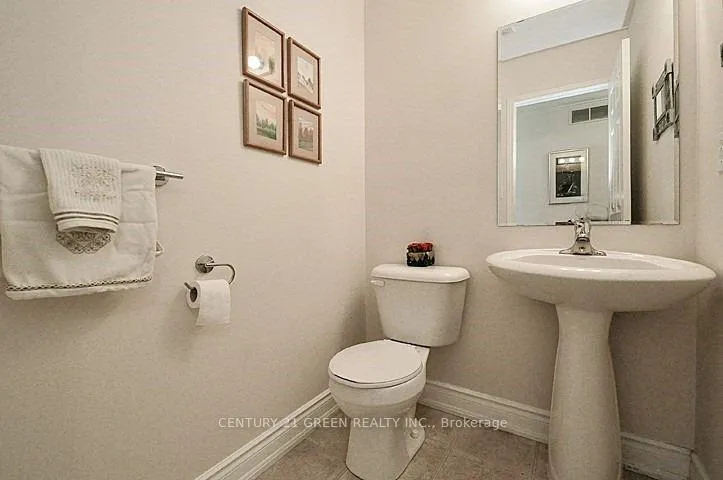 Photo 13 of 573 Wild Iris Avenue, Waterloo, Columbia Forest — HOMEH