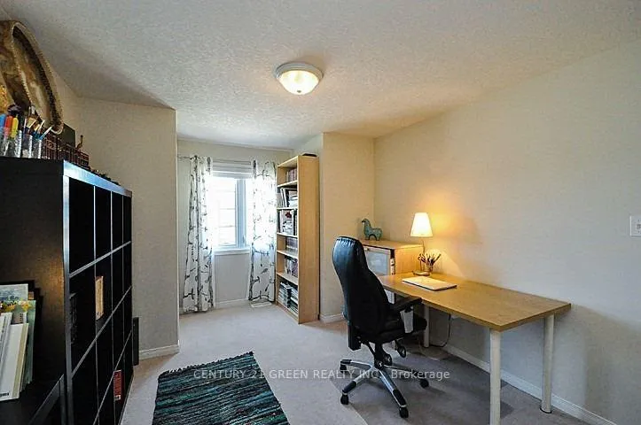 Photo 16 of 573 Wild Iris Avenue, Waterloo, Columbia Forest — HOMEH