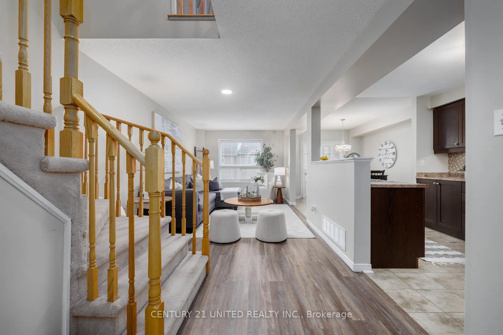 Photo 4 of Unit 20, 460 Woodmount Drive, Oshawa, Samac — HOMEH