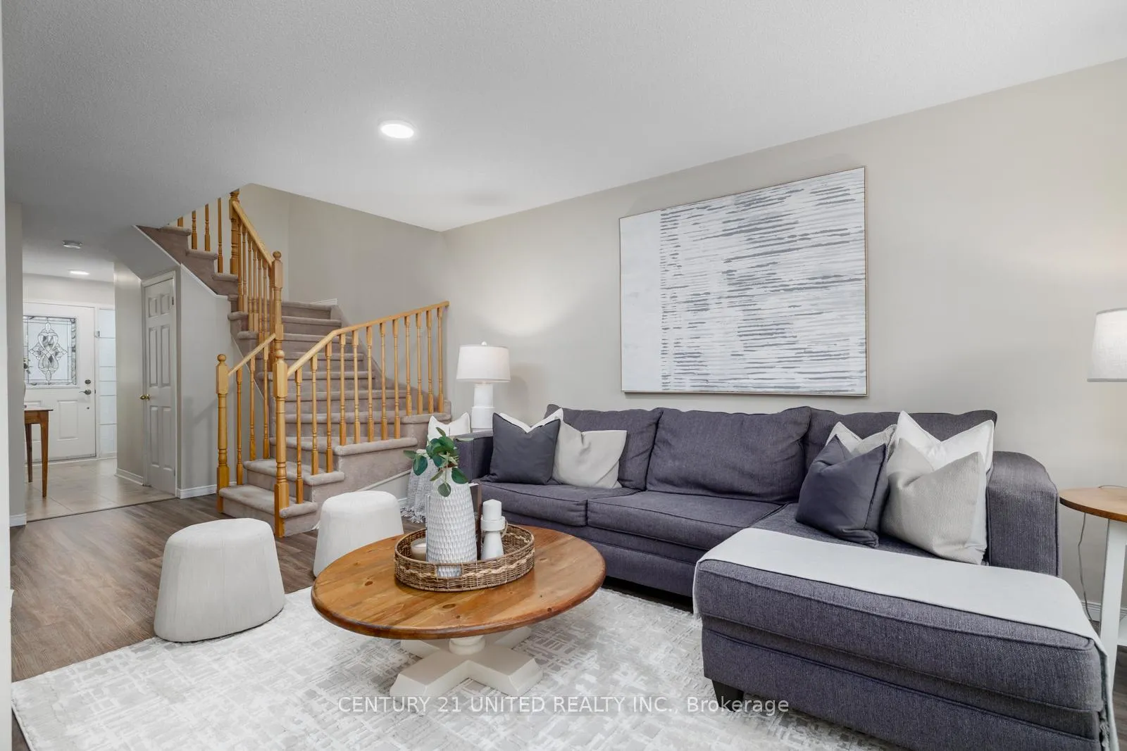 Photo 6 of Unit 20, 460 Woodmount Drive, Oshawa, Samac — HOMEH