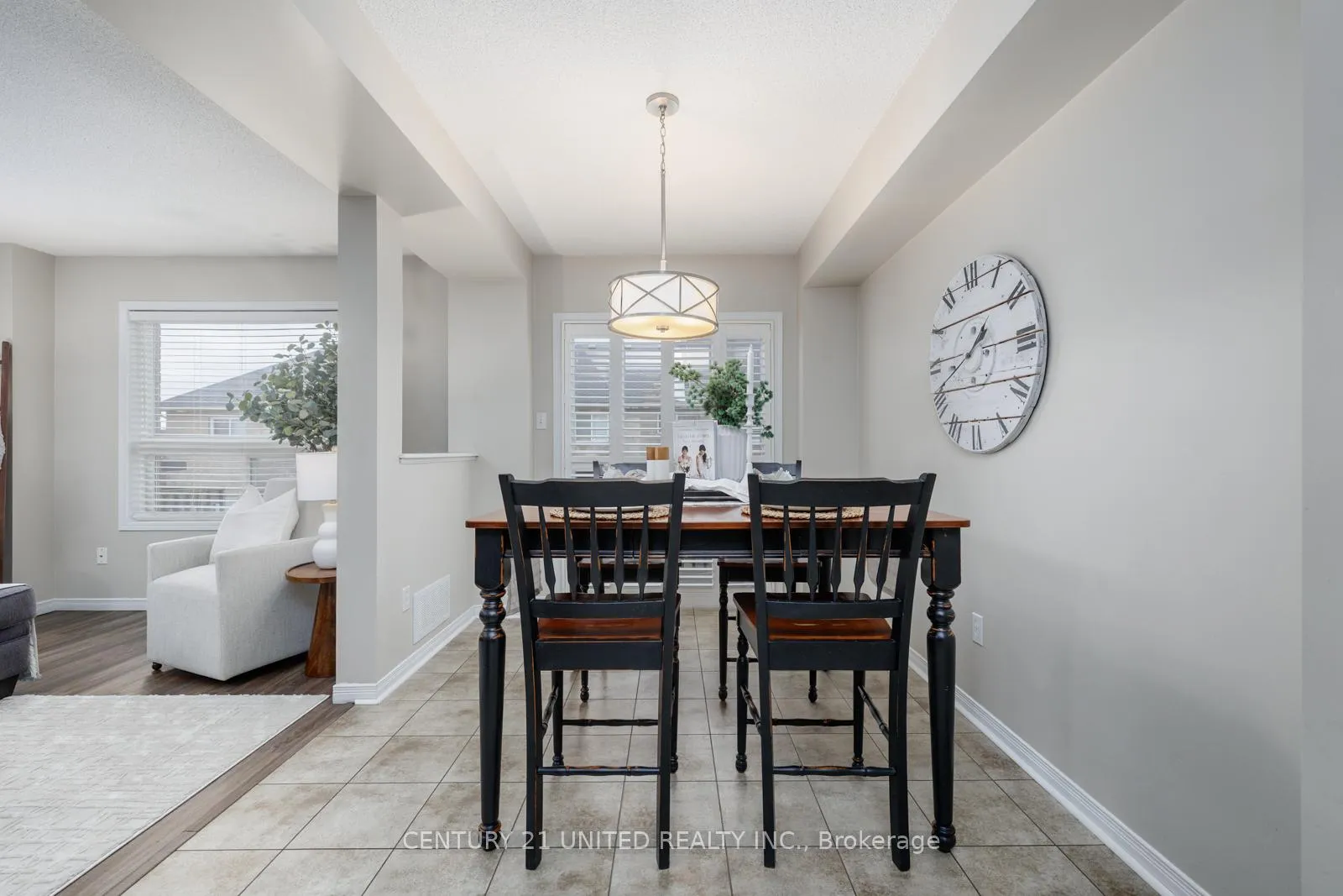 Photo 9 of Unit 20, 460 Woodmount Drive, Oshawa, Samac — HOMEH