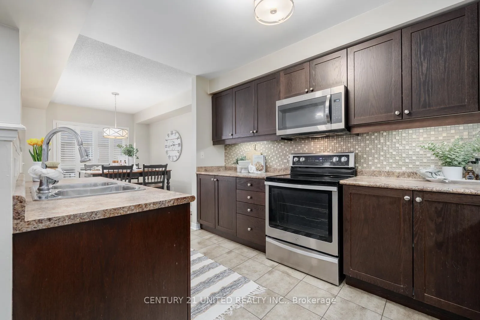 Photo 12 of Unit 20, 460 Woodmount Drive, Oshawa, Samac — HOMEH